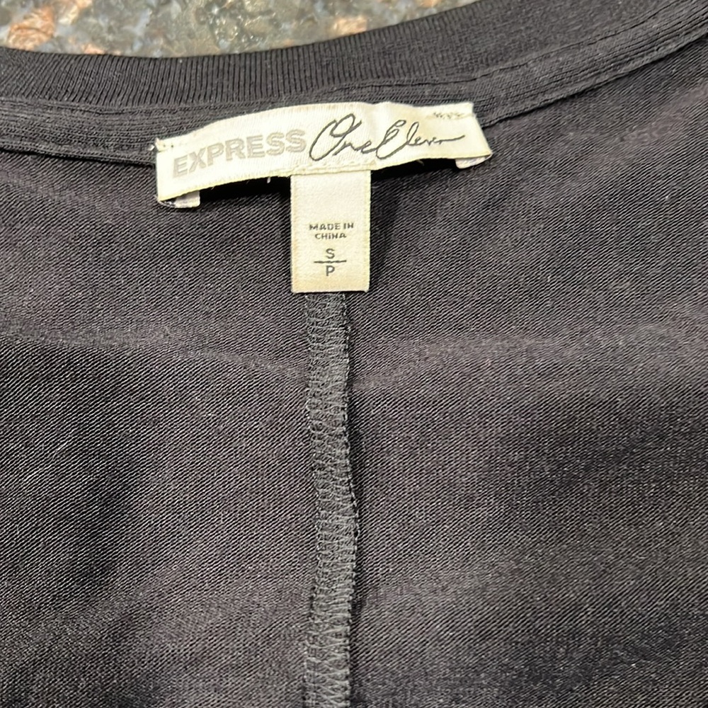 2 Express Tops - Picture 3 of 5